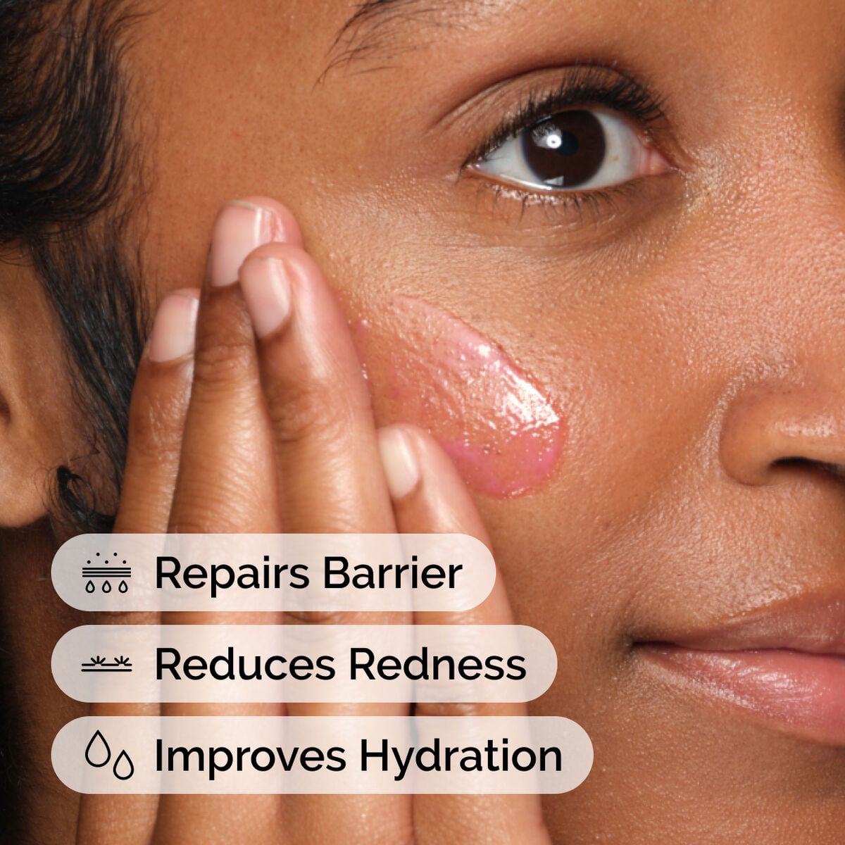 soothing-and-barrier-support-serum-set-z8 ord-soothing-barrier-support-serum-model-application-with-benefits.jpg